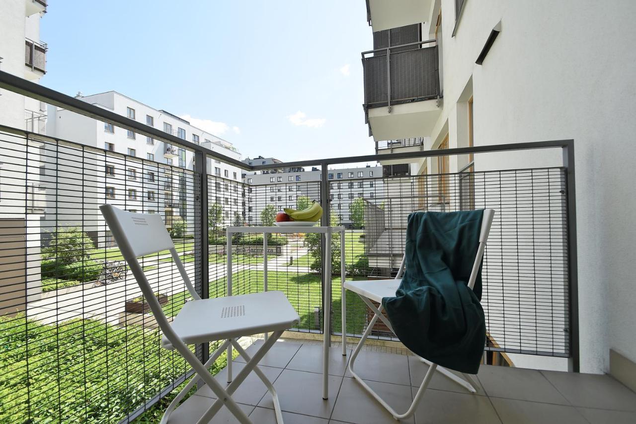 Wola Apartment Варшава Екстериор снимка