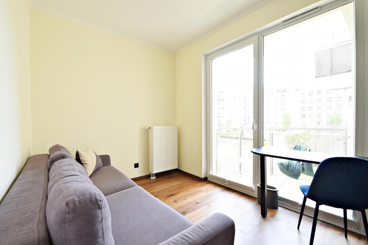 Wola Apartment Варшава Екстериор снимка