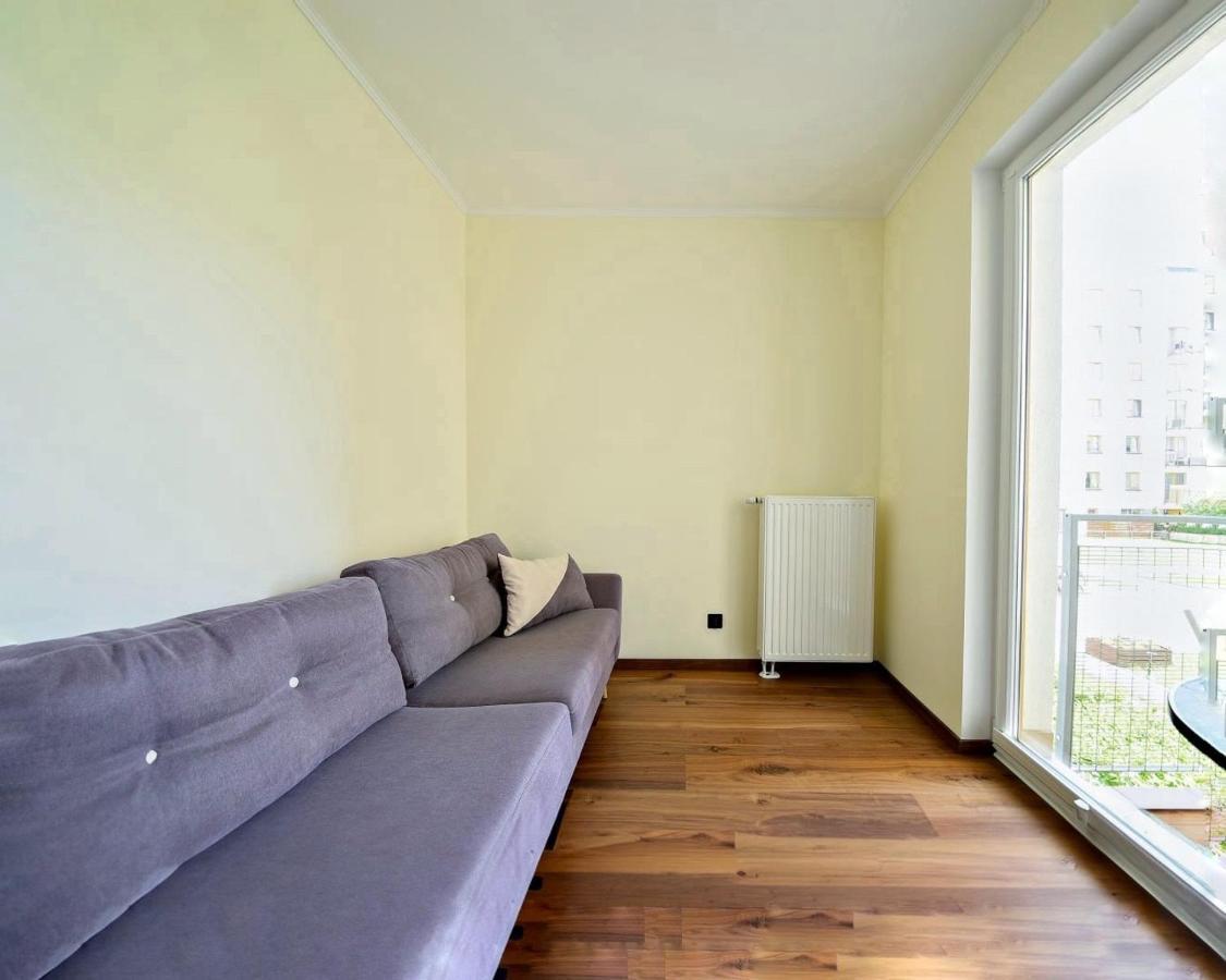 Wola Apartment Варшава Екстериор снимка