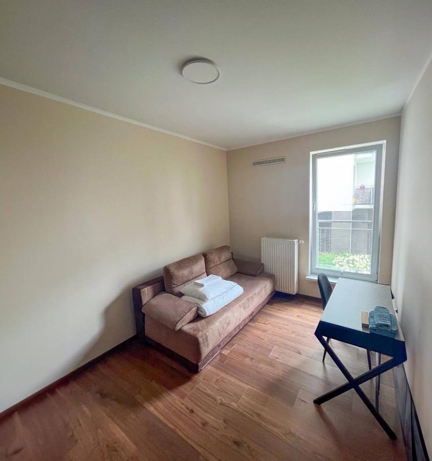 Wola Apartment Варшава Екстериор снимка