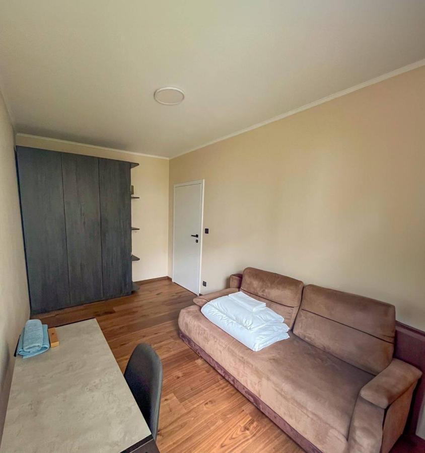 Wola Apartment Варшава Екстериор снимка